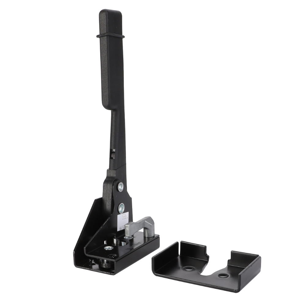 ЗАЩЕЛКА ПРАВАЯ