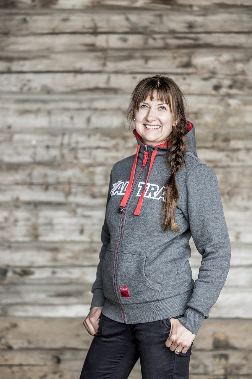 Толстовка с капюшоном