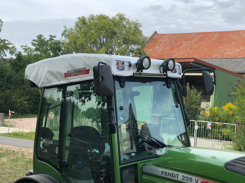 ЗАЩИТНАЯ КРЫШКА ДВИГАТЕЛЯ