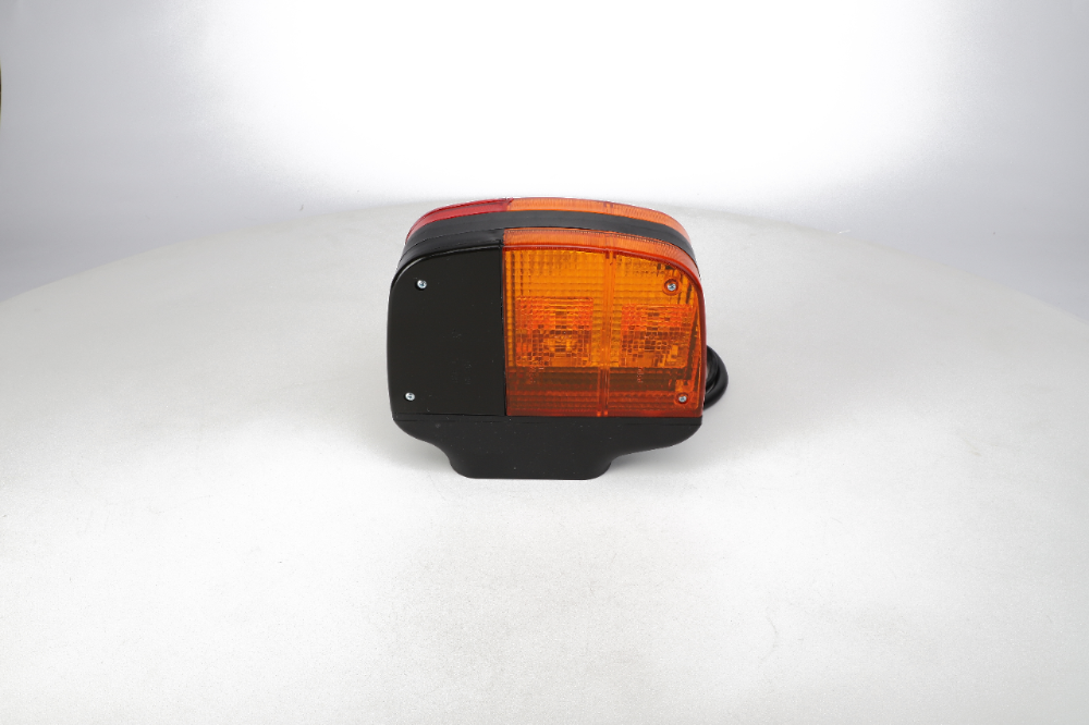 ЛАМПА, ЛЕВАЯ СТОРОНА